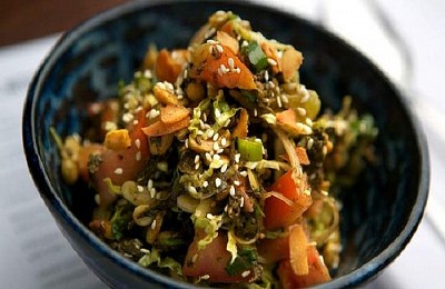 Salat Lá Trà- Món Ăn Lạ Của Người Myanmar