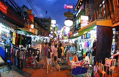 Tham quan con đường Khao San nổi tiếng của Thái Lan Tham quan con đường Khao San nổi tiếng của Thái Lan