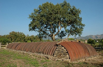 Tham Quan Hầm Đờ Cát Tham Quan Hầm Đờ Cát