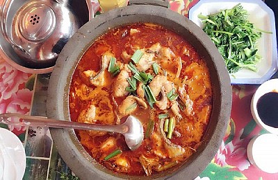 Tinh hoa ẩm thực ở Phượng Hoàng Cổ Trấn Tinh hoa ẩm thực ở Phượng Hoàng Cổ Trấn