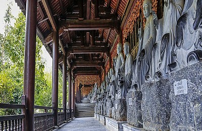 Tôn Nghiêm Vẻ Đẹp Chùa Bái Đính