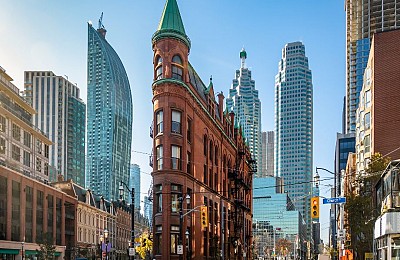 Toronto, thành phố lớn nhất của Canada Toronto, thành phố lớn nhất của Canada