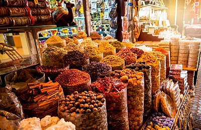 Trải nghiệm khu chợ gia vị nổi tiếng tại Dubai Trải nghiệm khu chợ gia vị nổi tiếng tại Dubai