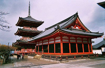 Viếng thăm ngôi chùa cổ Kiyomizu Dera ở Nhật Bản Viếng thăm ngôi chùa cổ Kiyomizu Dera ở Nhật Bản
