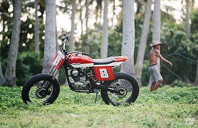 Xe độ Kawasaki lướt cát ngoạn mục ở Bali Xe độ Kawasaki lướt cát ngoạn mục ở Bali