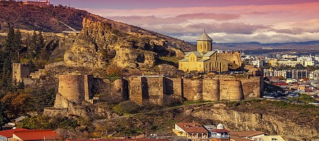 Khám Phá Con Đường Tơ Lụa Hành Trình Từ Azerbaijan Đến Georgia