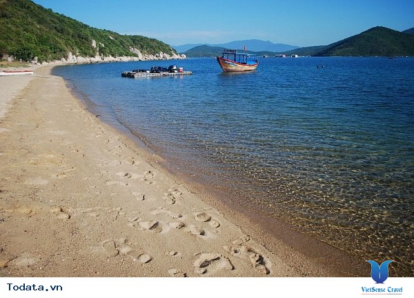 Đảo Hòn Lớn - Thiên Nhiên Hoang Sơ Chưa Có Dấu Tay Người - Ảnh 1