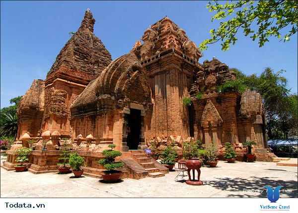 Du Lịch Nha Trang Khám Phá Tháp Bà Ponagar - Ảnh 1