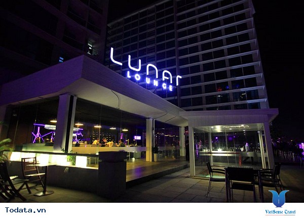 Du Lịch Nha Trang Trải Nghiệm 8 Địa Điểm Vào Buổi Tối - Ảnh 8 Du Lịch Nha Trang Trải Nghiệm 8 Địa Điểm Vào Buổi Tối - Ảnh 8