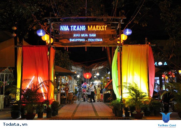 Du Lịch Nha Trang Trải Nghiệm 8 Địa Điểm Vào Buổi Tối - Ảnh 1 Du Lịch Nha Trang Trải Nghiệm 8 Địa Điểm Vào Buổi Tối - Ảnh 1