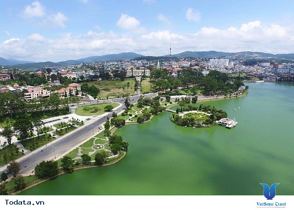 Hồ Xuân Hương – Viên Ngọc Xanh Giữa Lòng Đà Lạt - Ảnh 3