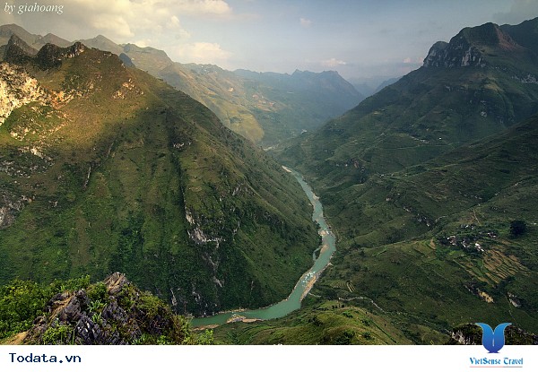 Hùng Vĩ Tứ Đại Đỉnh Đèo Đường Lên Tây Bắc - Ảnh 1