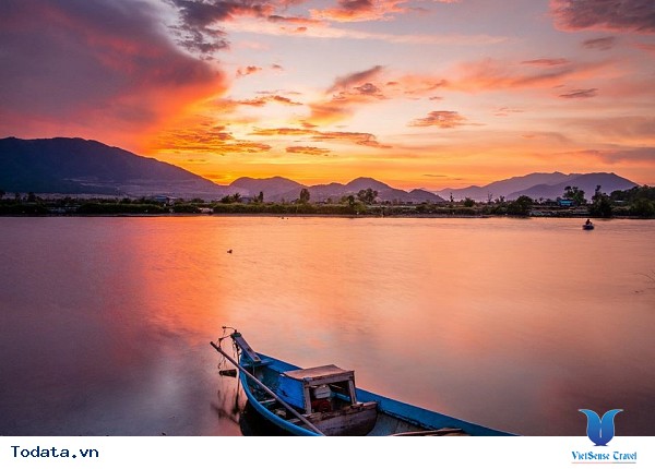 Vẻ Đẹp Kỳ Diệu Biển Nha Trang Từ Bình Minh Đến Hoàng Hôn - Ảnh 7