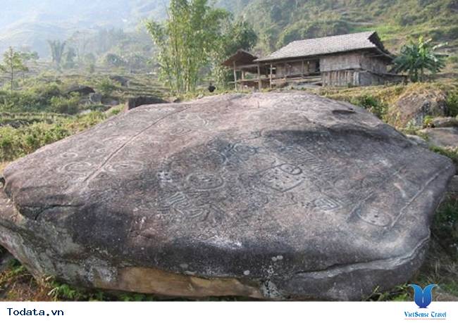 Bãi Đá Cổ Nấm Dẩn Ở Hà Giang - Ảnh 2