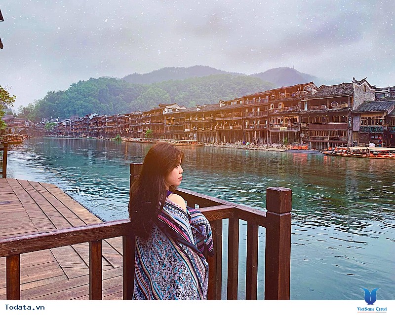 Bí Kíp Sống Ảo Tại Thiên Đường Trần Gian Nơi Phượng Hoàng Cổ Trấn - Ảnh 4 Bí Kíp Sống Ảo Tại Thiên Đường Trần Gian Nơi Phượng Hoàng Cổ Trấn - Ảnh 4