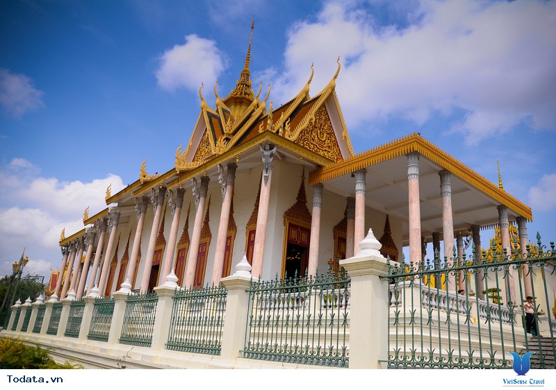 Có gì hấp dẫn tại cung điện Hoàng gia Campuchia - Ảnh 3