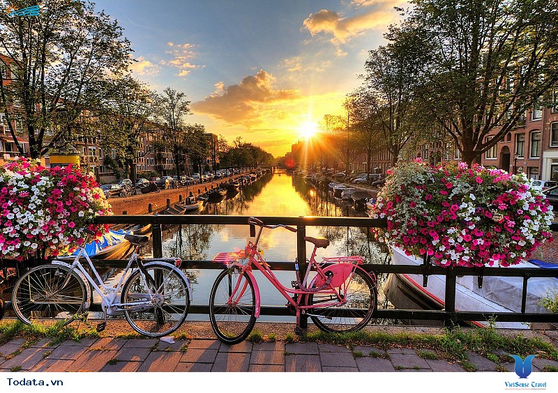 Du Lịch Châu Âu Hành Trình Pháp - Bỉ - Hà Lan - Đức Chỉ Với 36,9 Triệu Đồng - Ảnh 3