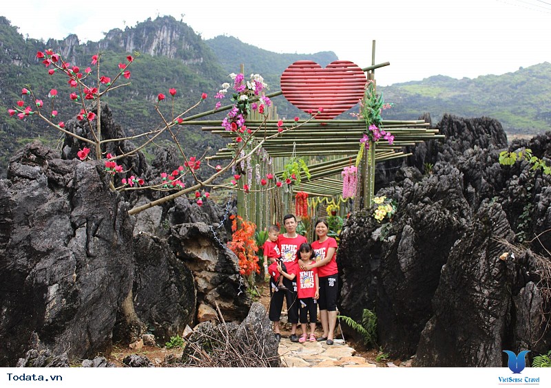 Hà Giang Khám Phá Mê Cung Đá - Điểm Hẹn Tình Yêu - Ảnh 1