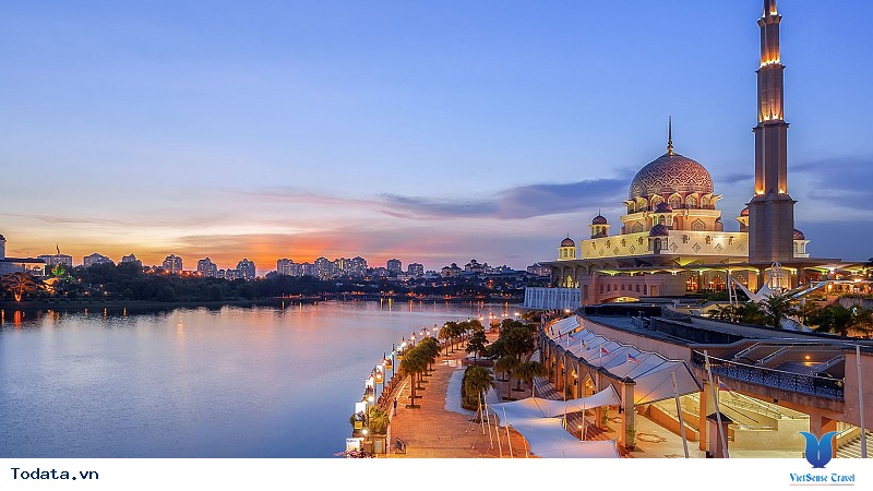 Khám phá Singapore - Malaysia Khám Phá Một Hành Trình Hai Quốc Gia Với Mức Giá Chỉ Từ 11 Triệu Đồng - Ảnh 4 Khám phá Singapore - Malaysia Khám Phá Một Hành Trình Hai Quốc Gia Với Mức Giá Chỉ Từ 11 Triệu Đồng - Ảnh 4