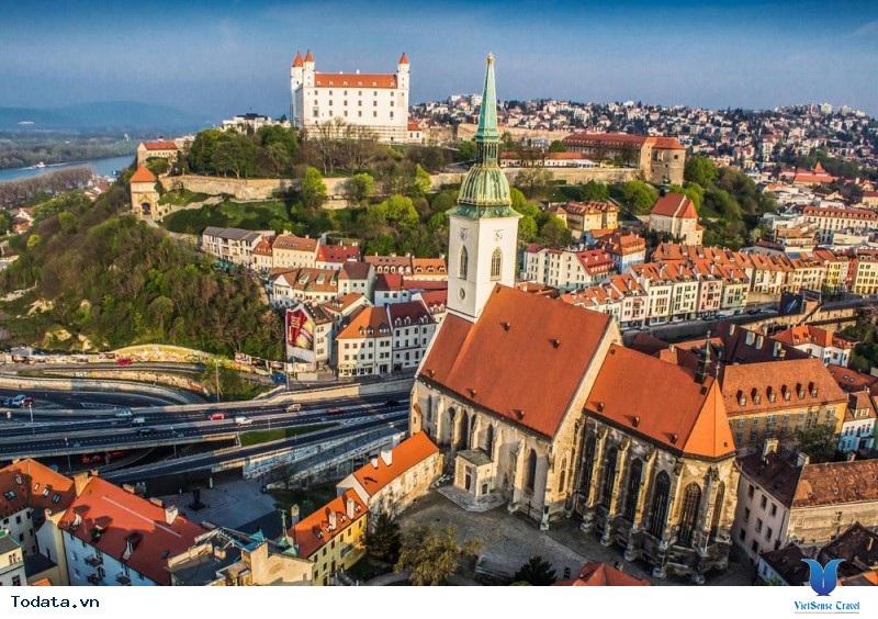 Khám Phá Đông Âu Với Hành Trình Pháp - Thuỵ Sỹ - Liechtenstein - Áo - Hungary - Sloavkia - Séc - Đức - Ảnh 8 Khám Phá Đông Âu Với Hành Trình Pháp - Thuỵ Sỹ - Liechtenstein - Áo - Hungary - Sloavkia - Séc - Đức - Ảnh 8