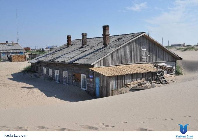 Khám Phá Ngôi Làng Đặc Biệt Biến Mất Khi Có Gió To Ở Nga - Ảnh 2