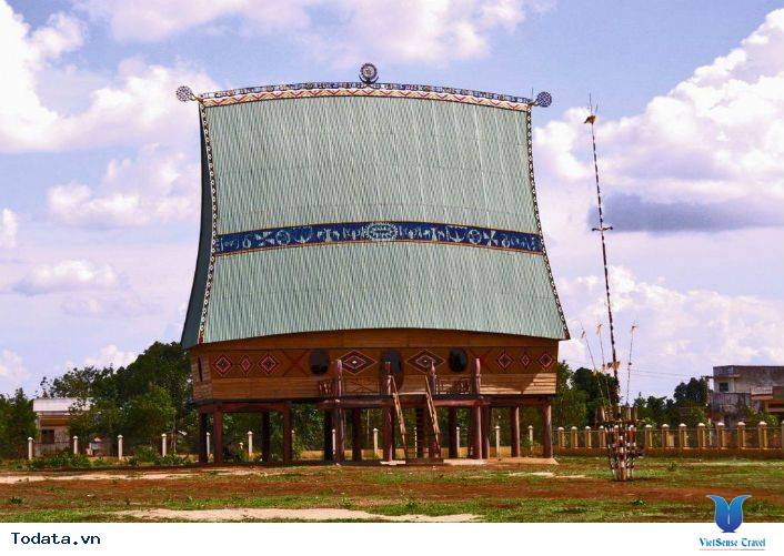 Khám Phá Những Điều Thú Vị Về Nhà Rông Ở Tây Nguyên - Ảnh 2