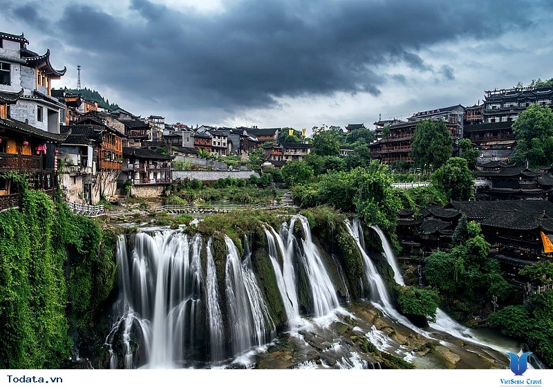 Khám Phá Tour Trung Quốc Hành Trình Trương Gia Giới - Phù Dung Trấn - Phượng Hoàng Cổ Trấn Cùng VietSense - Ảnh 2 Khám Phá Tour Trung Quốc Hành Trình Trương Gia Giới - Phù Dung Trấn - Phượng Hoàng Cổ Trấn Cùng VietSense - Ảnh 2