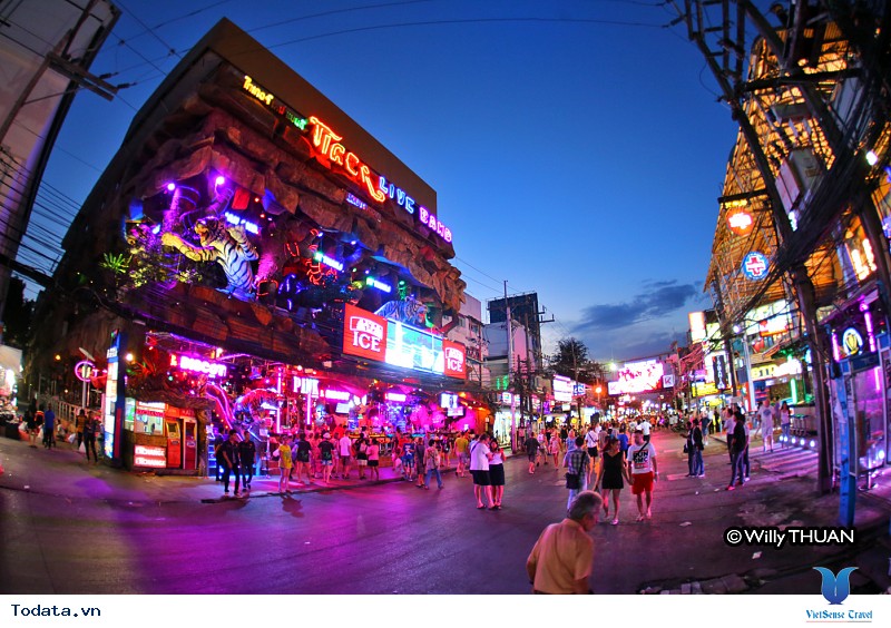 Một lần ngắm trọn vẻ đẹp của Phuket- Thái Lan - Ảnh 4 Một lần ngắm trọn vẻ đẹp của Phuket- Thái Lan - Ảnh 4