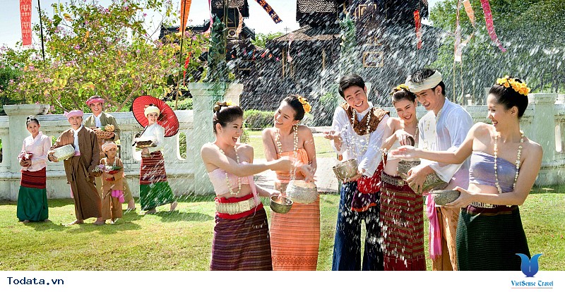 Tháí Lan thu hút khách du lịch với những lễ hội độc đáo - Ảnh 1 Tháí Lan thu hút khách du lịch với những lễ hội độc đáo - Ảnh 1