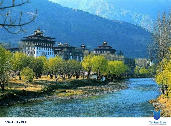 Tìm hiểu về đất nước hạnh phúc nhất thế giới Bhutan - Ảnh 1 Tìm hiểu về đất nước hạnh phúc nhất thế giới Bhutan - Ảnh 1