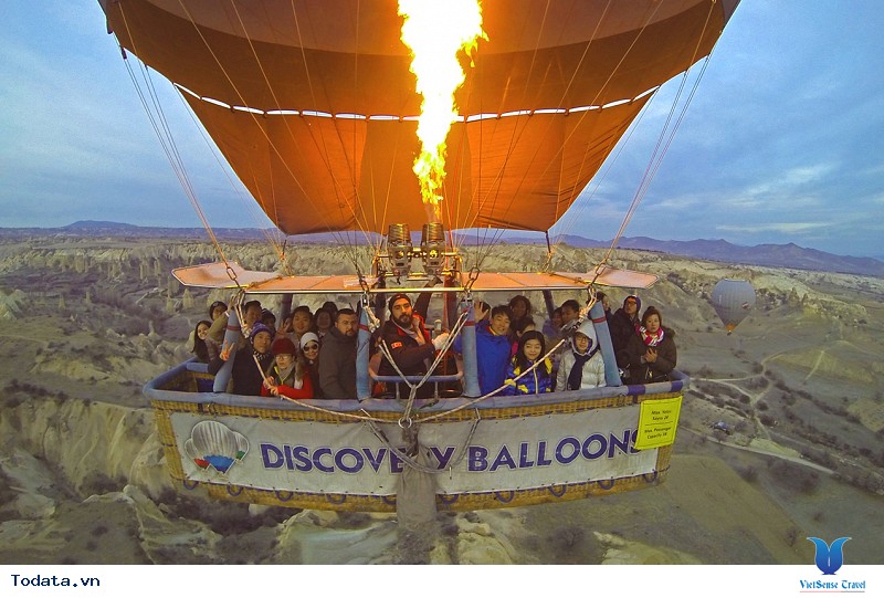 Trải Nghiệm Điểm Bay Khinh Khí Cầu Đẹp Nhất Thế Giới Tại Cappadocia Thổ Nhĩ Kỳ - Ảnh 3 Trải Nghiệm Điểm Bay Khinh Khí Cầu Đẹp Nhất Thế Giới Tại Cappadocia Thổ Nhĩ Kỳ - Ảnh 3