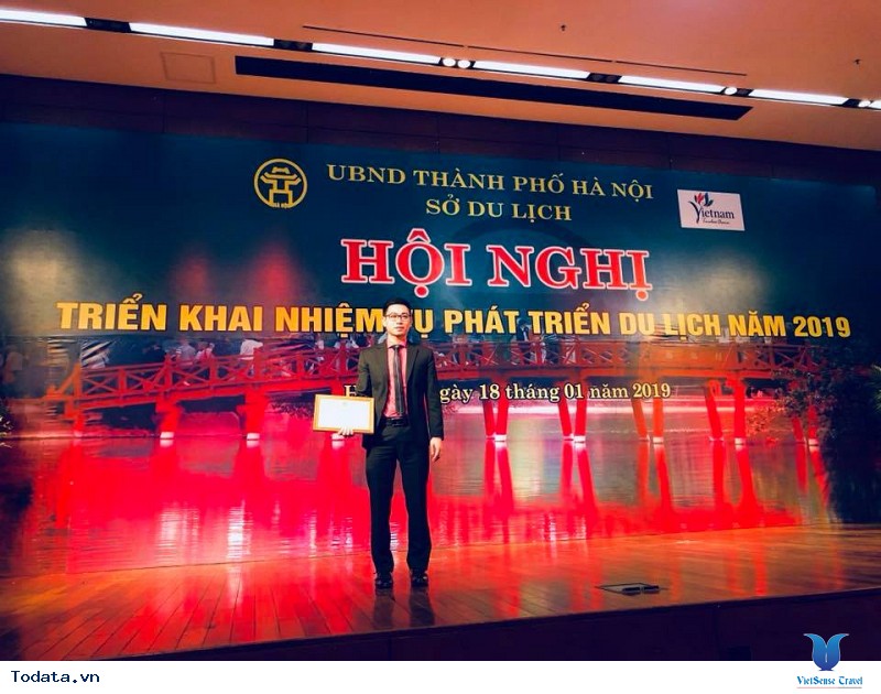 VietSense Travel Vinh Dự Được Giám Đốc Sở Tặng Giấy Khen Năm 2018 - Ảnh 1 VietSense Travel Vinh Dự Được Giám Đốc Sở Tặng Giấy Khen Năm 2018 - Ảnh 1
