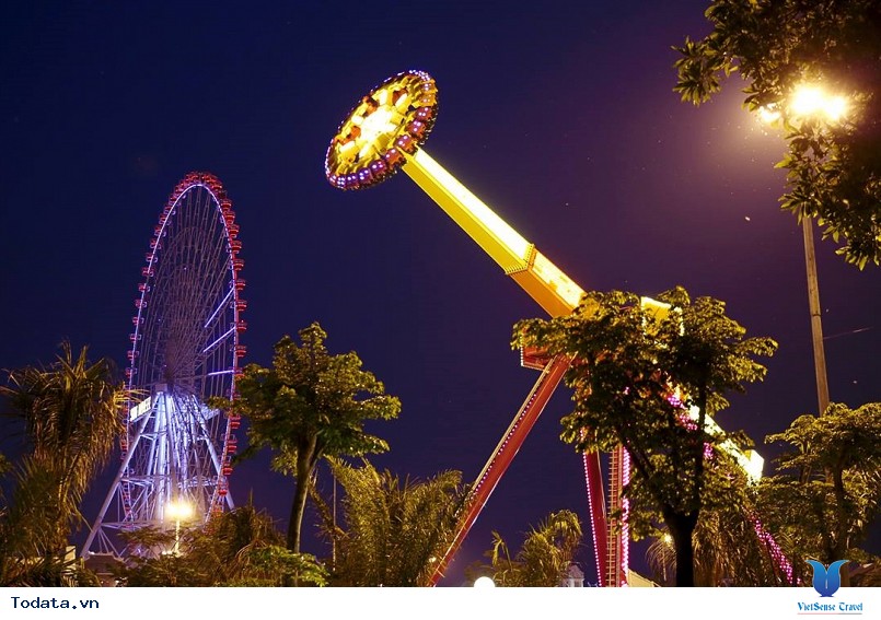 Hào hứng trải nghiệm tháp rơi tự do cao nhất Việt Nam - Ảnh 1 Hào hứng trải nghiệm tháp rơi tự do cao nhất Việt Nam - Ảnh 1