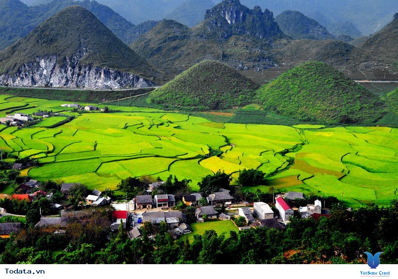 Hình ảnh - Trải nghiệm tuyệt vời khi xem hình ảnh đẹp và sống động. Chúng tôi sẽ giới thiệu cho bạn những bộ sưu tập hình ảnh tuyệt đẹp về các khung cảnh đặc sắc trên khắp Việt Nam. Bạn sẽ được ngắm nhìn những cảnh đẹp tuyệt vời từ góc nhìn hoàn toàn mới.