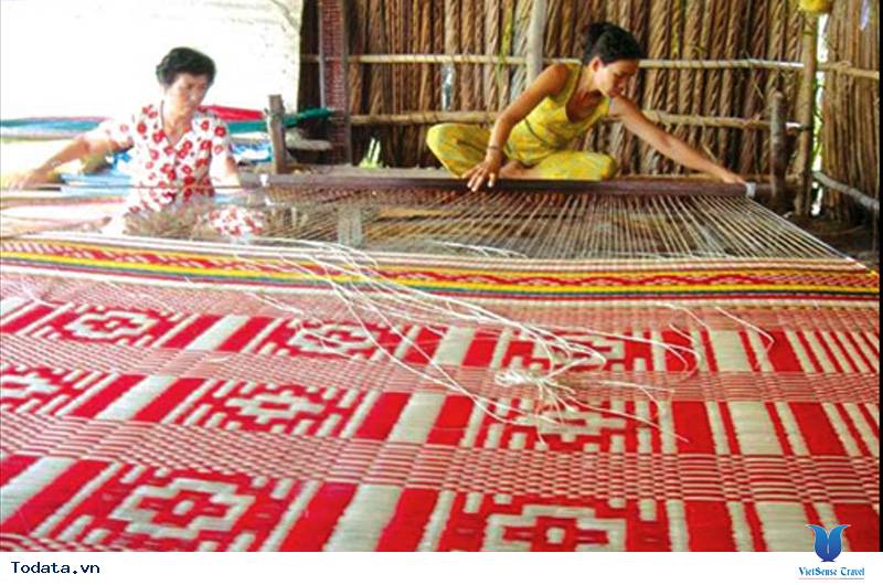 Khám phá Làng chiếu Cẩm Nê - Ảnh 1 Khám phá Làng chiếu Cẩm Nê - Ảnh 1