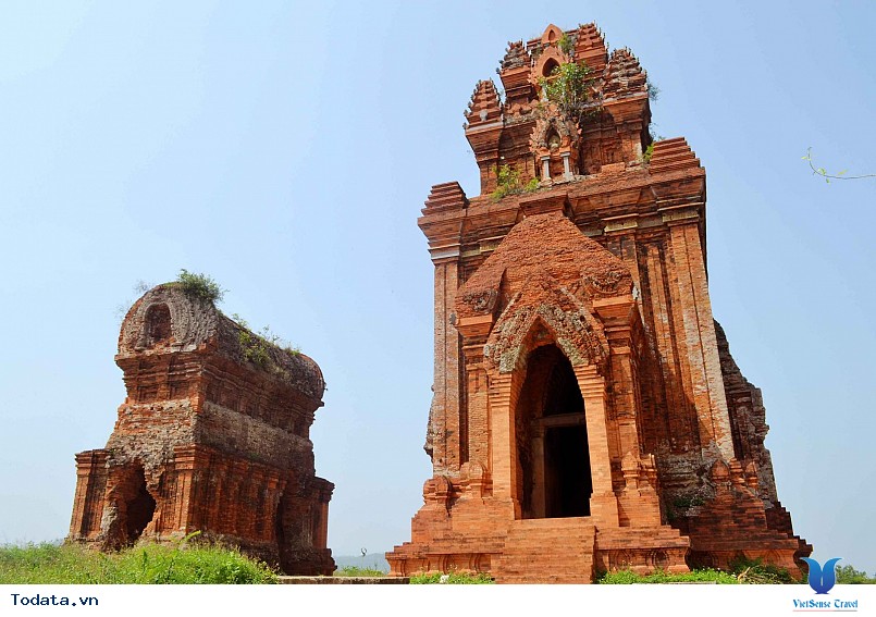 Khám phá vẻ đẹp Tháp Bánh Ít - Ảnh 2