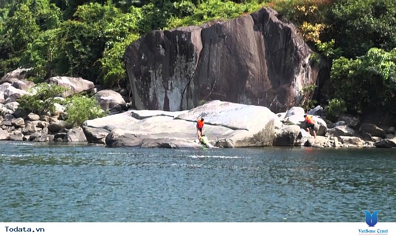 Khám phá vẻ đẹp Vực phun Phú yên - Ảnh 2 Khám phá vẻ đẹp Vực phun Phú yên - Ảnh 2