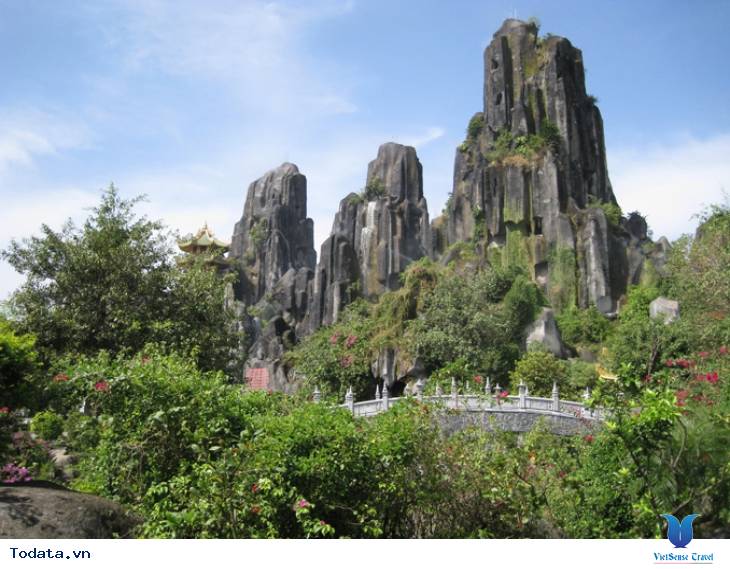 Kỳ vĩ Ngũ Hành Sơn sừng sững trong lòng Đà Nẵng - Ảnh 3