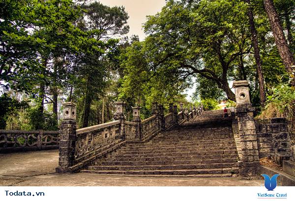 Những địa điểm chụp ảnh tuyệt đẹp tại Huế - Ảnh 4 Những địa điểm chụp ảnh tuyệt đẹp tại Huế - Ảnh 4