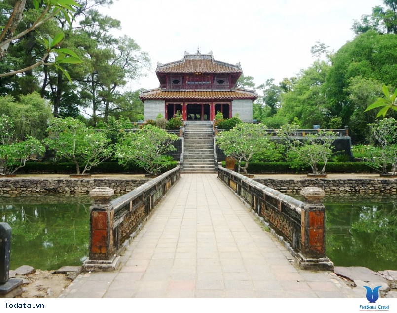 Những điều cần biết khi đi du lịch Huế - Ảnh 4 Những điều cần biết khi đi du lịch Huế - Ảnh 4