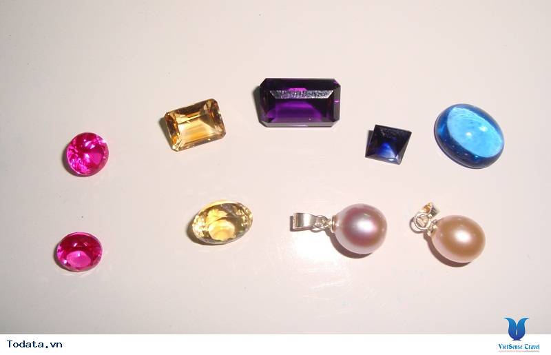 Bắt mắt với đồ trang sức ngọc ngà tại trung tâm ngọc Myanmat Hình ảnh 3 Bắt mắt với đồ trang sức ngọc ngà tại trung tâm ngọc Myanmat Hình ảnh 3