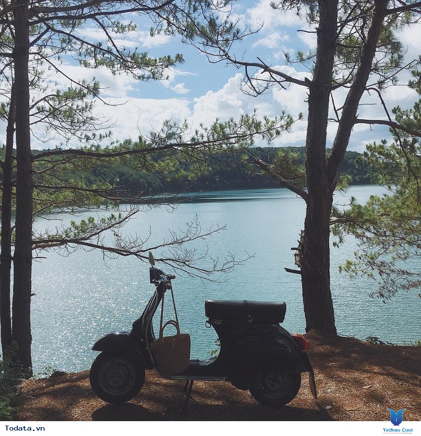 Biển Hồ TNưng giữa mảnh đất đầy nắng gió Tây Nguyên Hình ảnh 2 Biển Hồ TNưng giữa mảnh đất đầy nắng gió Tây Nguyên Hình ảnh 2