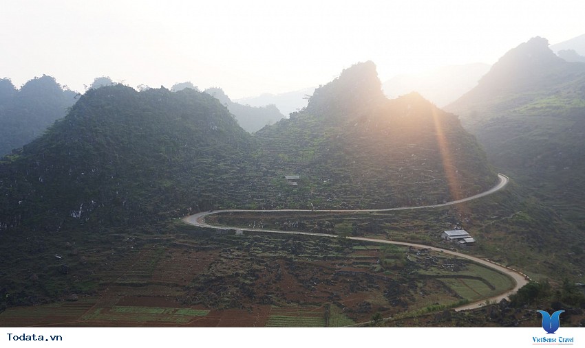 Cảnh quan hùng vĩ nơi đỉnh Mã Pì Lèng Hình ảnh 3