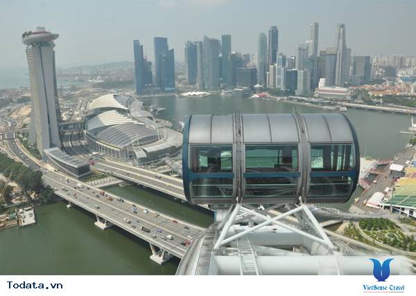 Choáng ngợp với vòng đu quay khổng lồ Singapore Flyer Hình ảnh 1