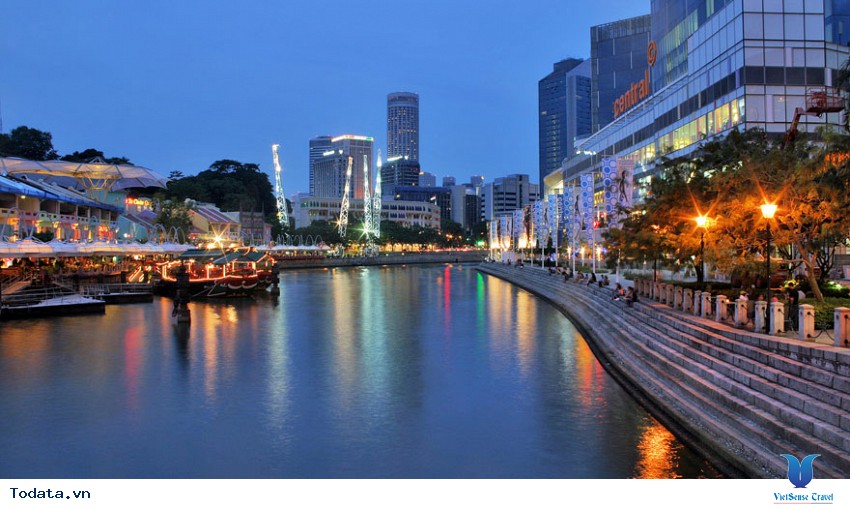 Clarke Quay, khu phố đêm nổi tiếng ở Singapore Hình ảnh 2