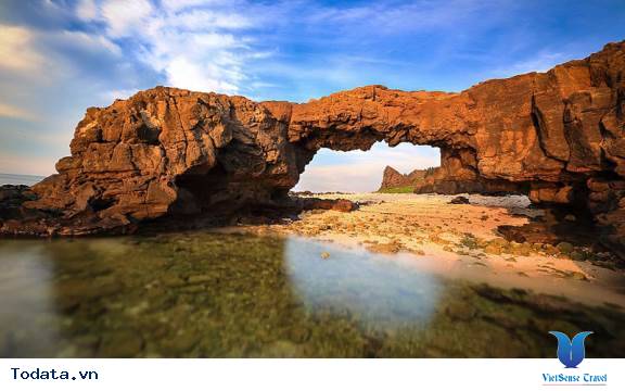 Cổng Tò Vò tại Lý Sơn đẹp đến vậy sao? Hình ảnh 2 Cổng Tò Vò tại Lý Sơn đẹp đến vậy sao? Hình ảnh 2