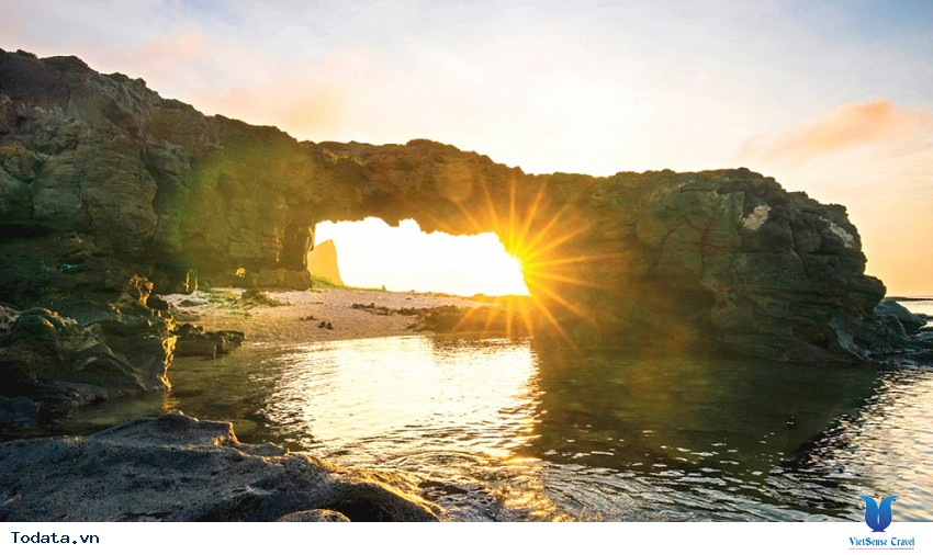 Cổng Tò Vò tại Lý Sơn đẹp đến vậy sao? Hình ảnh 3 Cổng Tò Vò tại Lý Sơn đẹp đến vậy sao? Hình ảnh 3