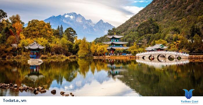 Công Viên Hắc Long Đàm Với Dáng Vẻ Đậm Nét Trung Hoa Hình ảnh 3