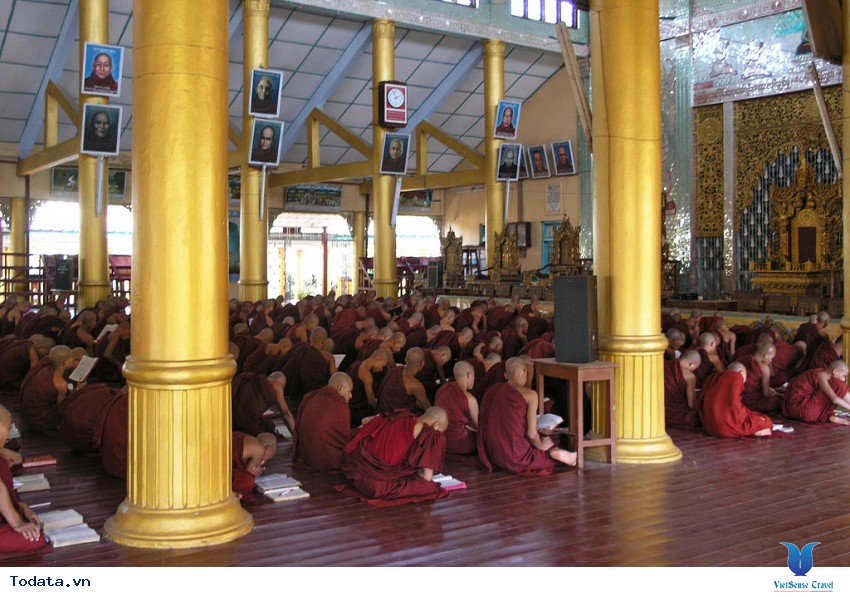 Đến tu viện kyat khat wine gặp những nhà sư mặc áo đỏ Hình ảnh 1