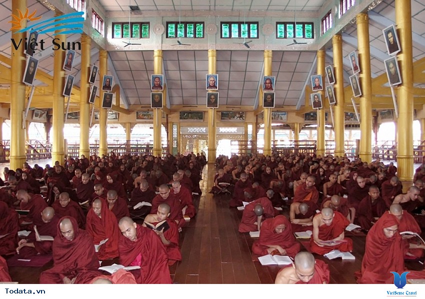 Đến tu viện kyat khat wine gặp những nhà sư mặc áo đỏ Hình ảnh 3